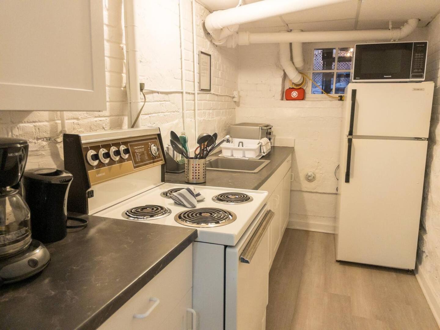 Heart Of Mtr For Memerable Experiance 2 Backyard 7Minmetro Fully Renovated & Equipped Montréal Exterior foto